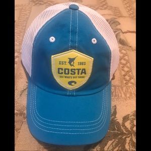 Costa hat  Velcro closure